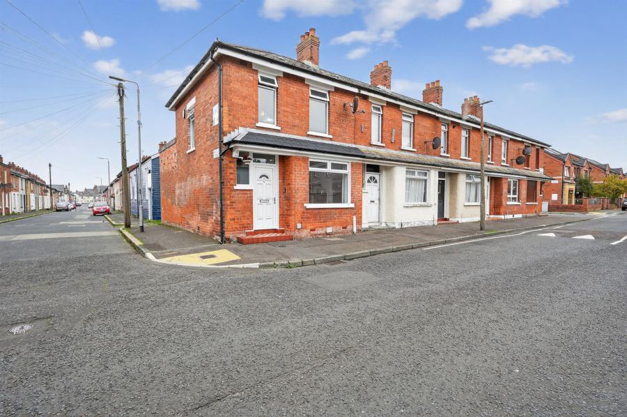 65 Frenchpark Street, South Belfast, Belfast, BT12 6HZ