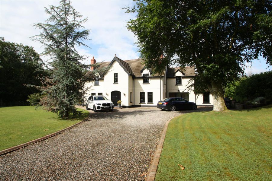 Islandhill, 66A Moss Road, Waringstown, Craigavon, BT66 7QY