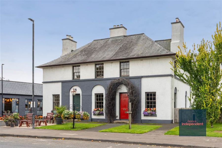 5 Main Street, Broughshane, BT42 4JW