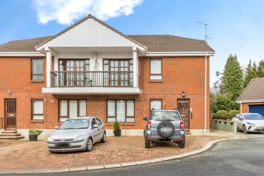 7 Benavon Court, Lisburn, County Antrim, BT28 3AS