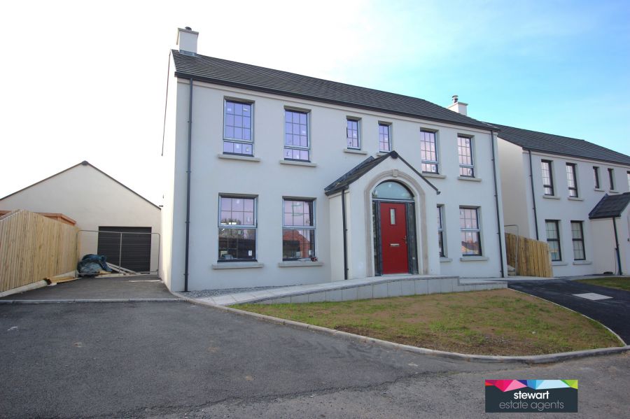12 Farriers Green, Carnreagh, Royal Hillsborough, BT26 6GW
