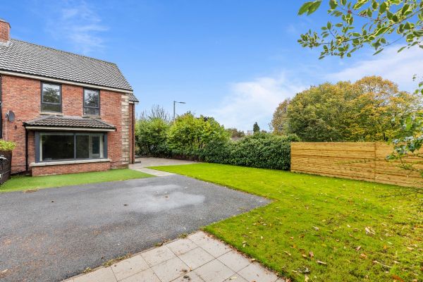 8 Malone Chase, Belfast, BT96XF