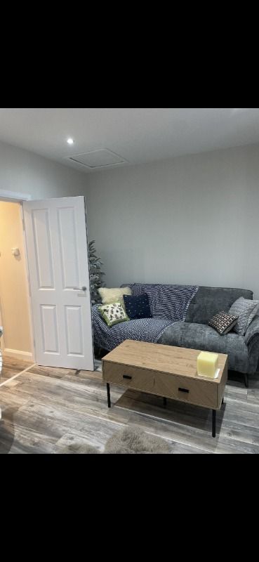 86 University Street, Apt 1, Belfast, BT7 1HE