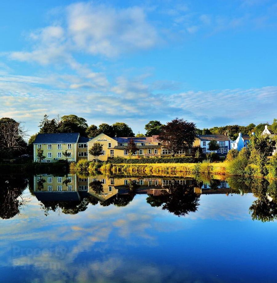 Glen Eden Hotel, 2 Main Street, Belleek, BT93 3FX