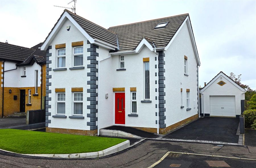 19 Edgewood Court, Antrim, BT41 4PG
