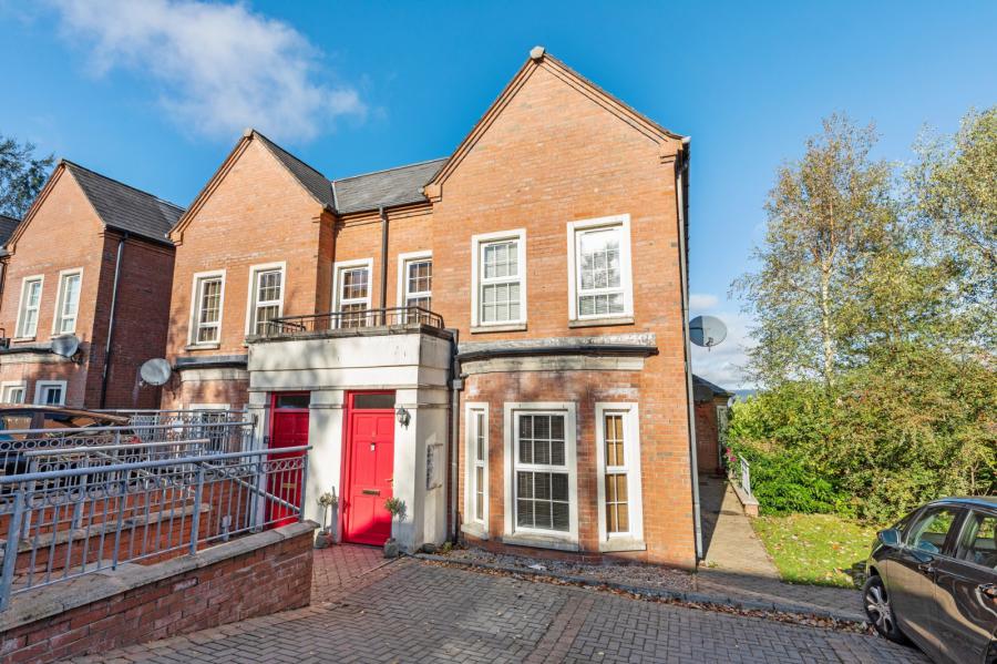 8 Willowbank Manor, Belfast, County Antrim, BT6 0JY
