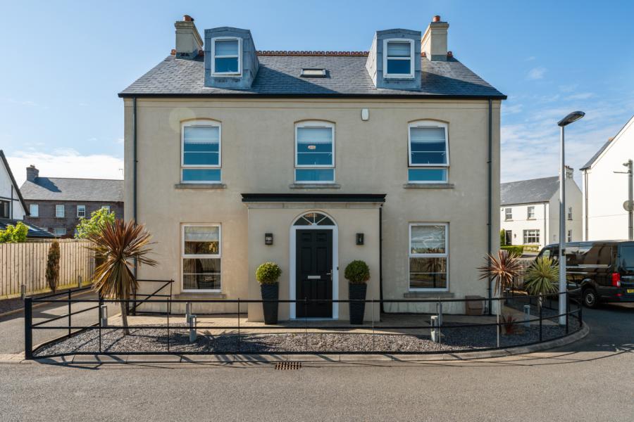 7 Hartley Hall Close, Greenisland, Carrickfergus, BT38 8ZQ