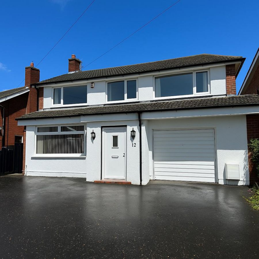 12 Coolnasilla Park South, Glen Road, Belfast, BT11 8LF
