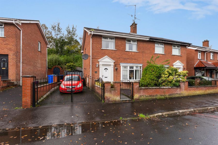 18 Merrion Park, West Belfast, Belfast, BT17 0SF