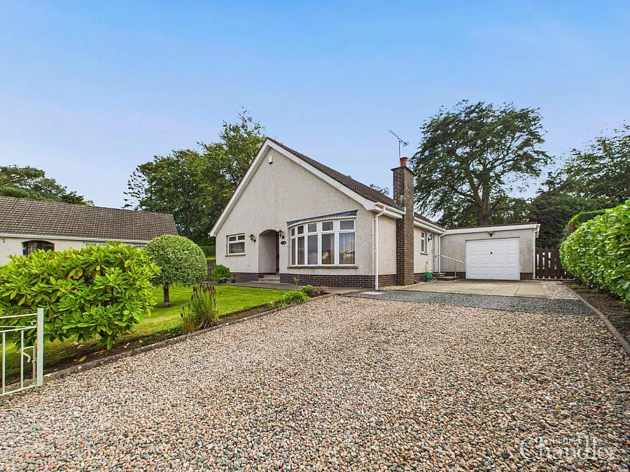 15 Rockmount Close, Saintfield, Ballynahinch, BT24 7AW