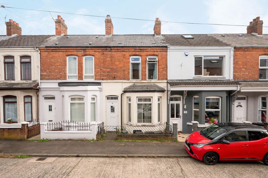 17 Moorfield Street, Belfast, BT5 5BY