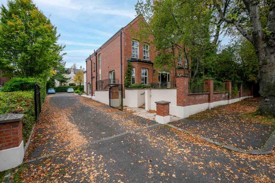 15C Knockburn Park, Stormont, Belfast, BT5 7AY