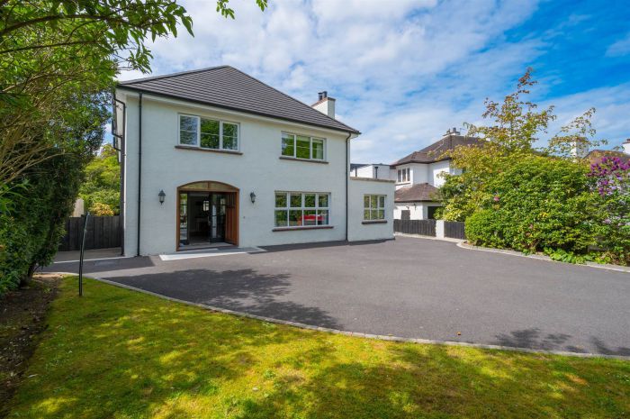14 Bristow Park, Malone, Belfast, BT9 6TH