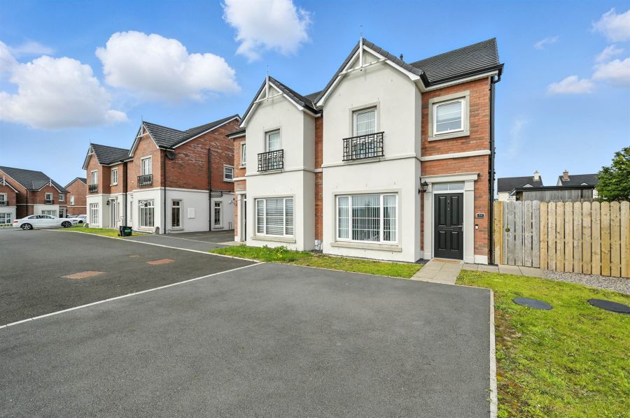 12 Ballyoran Heights, Dundonald, Belfast, BT16 1ZN