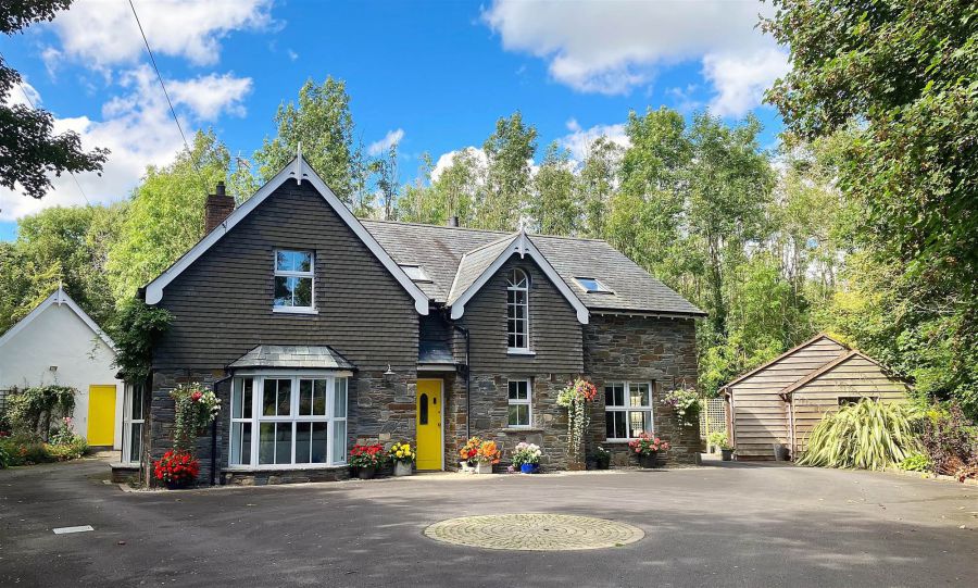 1 The Craig Lane, The Craig Road, Crossgar, BT30 9FE