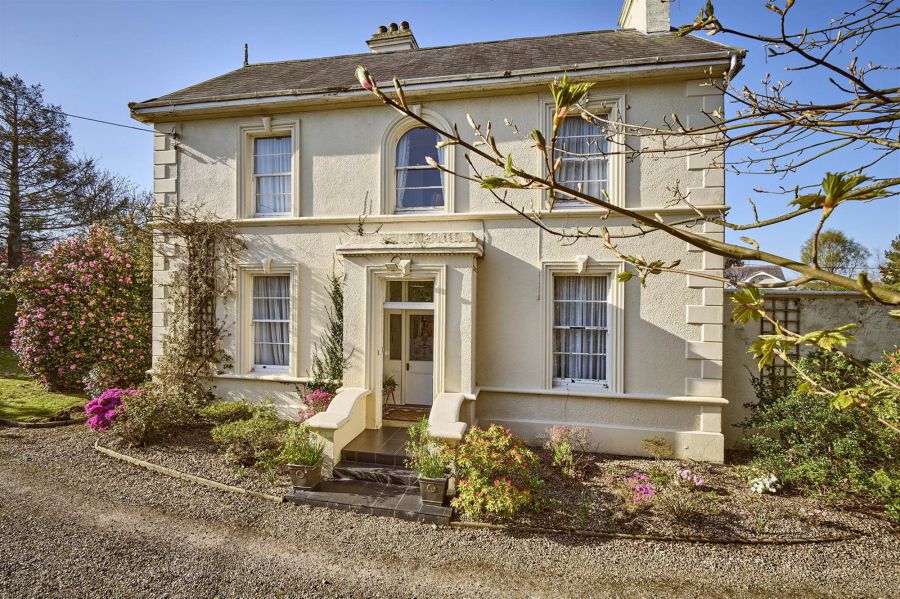 2 Old Cultra Road, Holywood, BT18 0AE