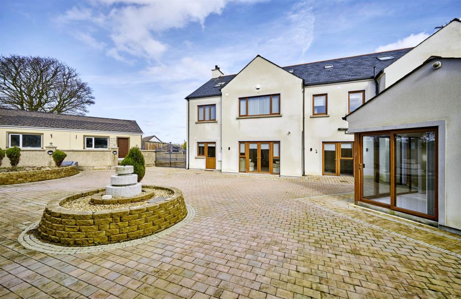 157 Killinchy Road, Lisbane, Comber, BT23 5NE