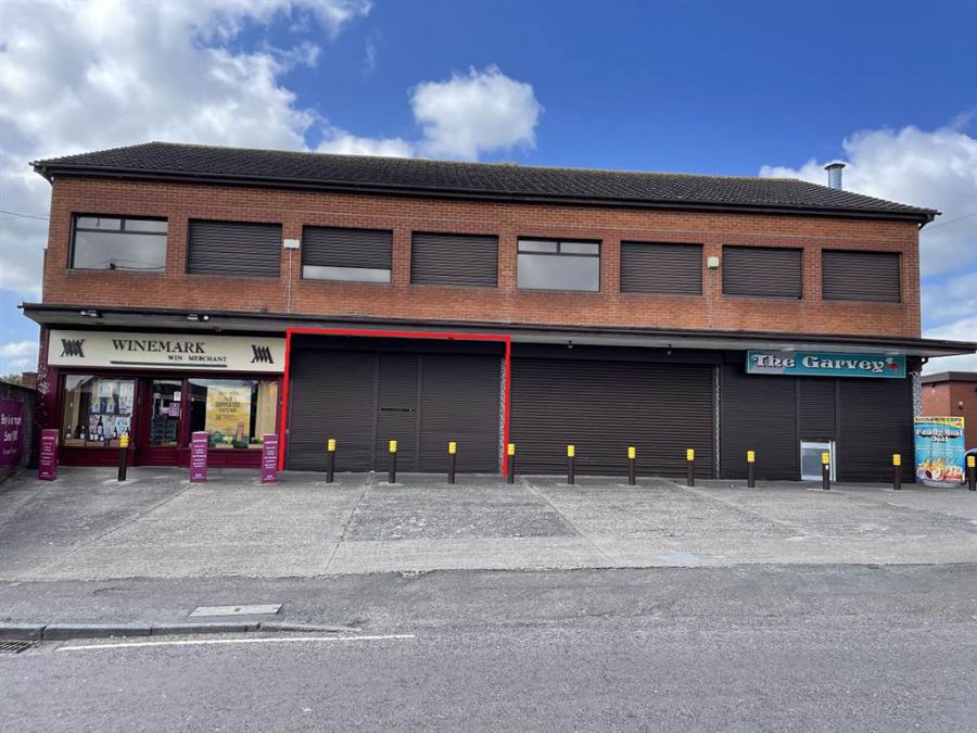 TO LET, 92E Warren Gardens, Lisburn, BT28 1HW