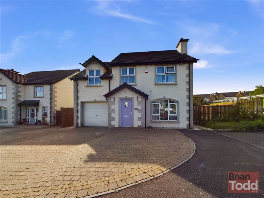 14 Loranville, Larne, BT40 2AY