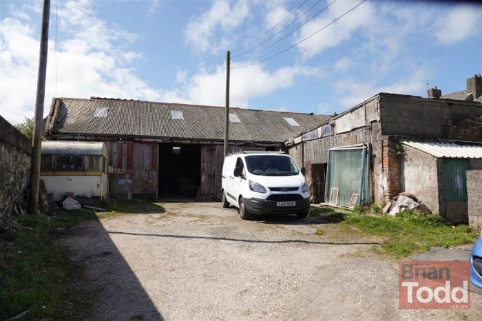 16 A Old Glenarm Road, Larne, BT40 1RW