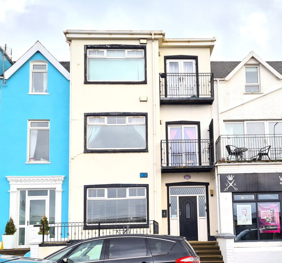 SHORT TERM RENTAL, Apt 5 81 Eglinton Street, Portrush, BT56 8DZ