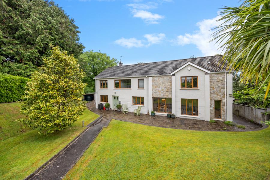 Lisnegar, 23 Well Road, Warrenpoint, BT34 3RS